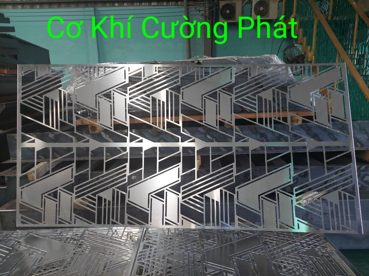 Chuyên gia công cắt laser kim loại CNC (inox, đồng, nhôm, sắt) giá rẻ tại TPHCM