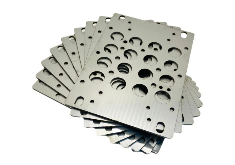 Cắt laser kim loại tấm — Nhanh & Chính xác (2025) | Báo giá chi tiết, mẫu báo giá & hướng dẫn đặt hàng - 6 Cắt laser kim loại tấm — Nhanh & Chính xác (2025) | Báo giá chi tiết, mẫu báo giá & hướng dẫn đặt hàng - 6